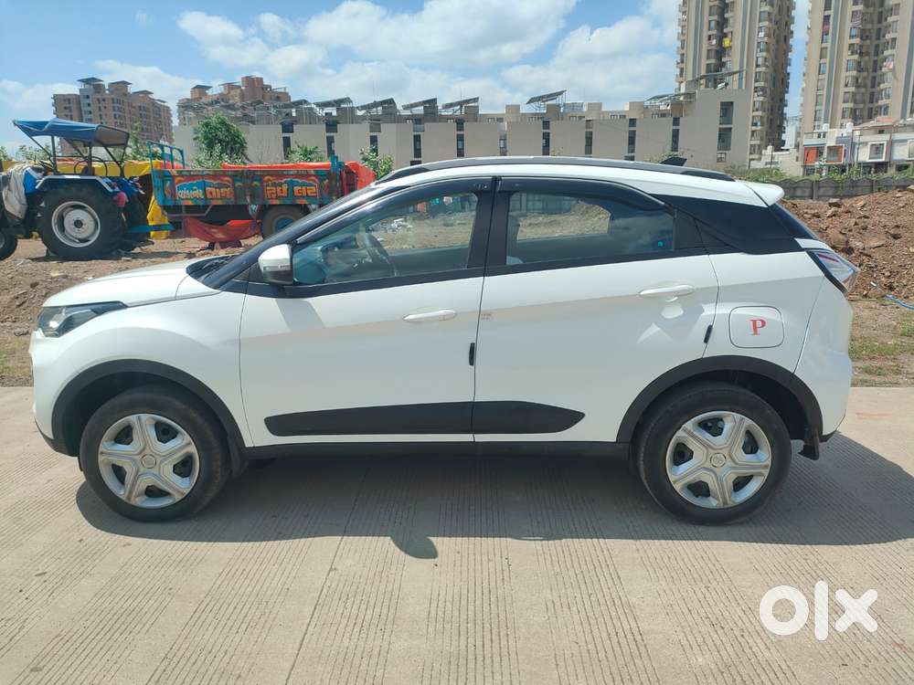 Tata Nexon 1.2 Revotron Xm Plus (s), 2022, Cng & Hybrids