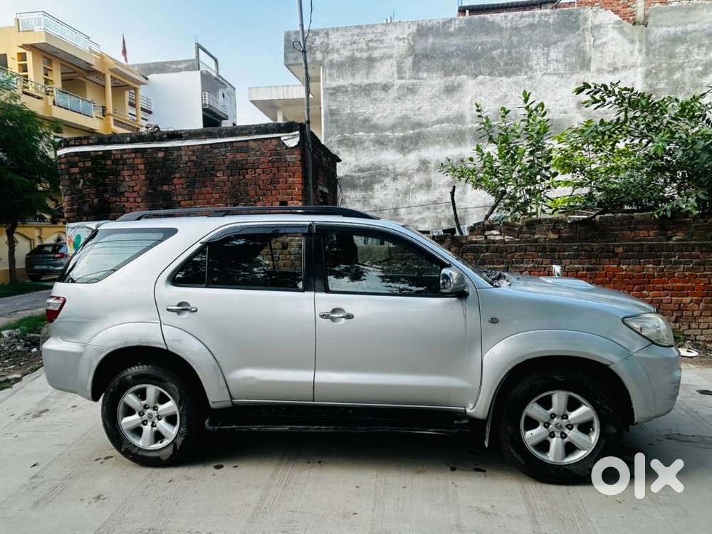Toyota Fortuner Diesel 2011