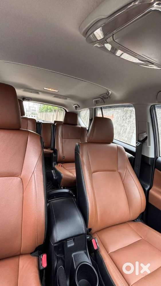 Toyota Innova Crysta, 2022, Petrol