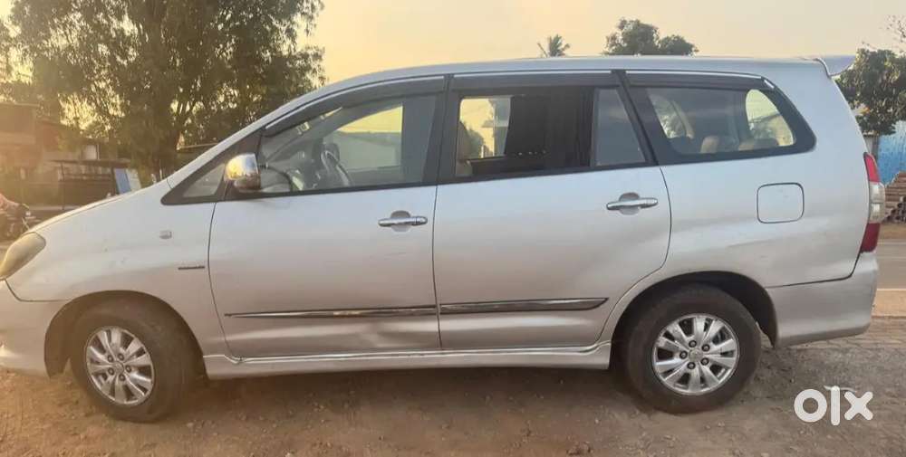 Toyota Innova 2010 Diesel 200000 Km Driven