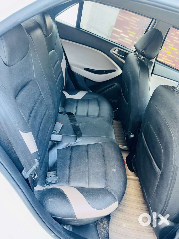 Hyundai I20 Sportz Plus, 2015, Petrol