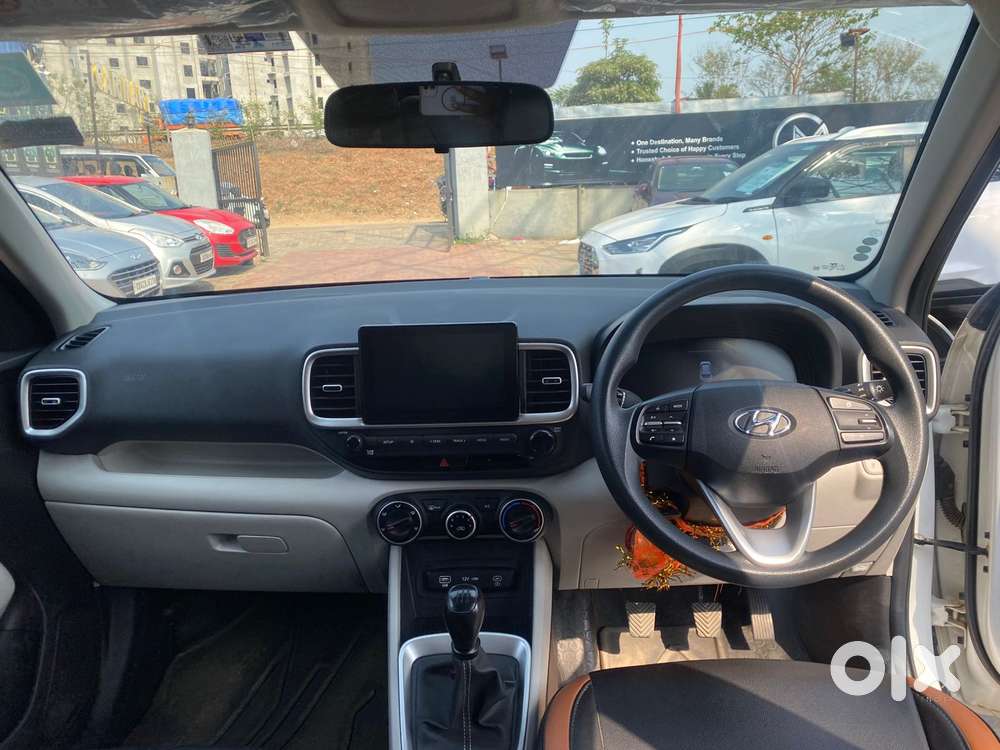 Hyundai Venue, 2024, Petrol