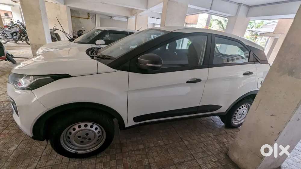 Tata Nexon Revotron Xe 2022 Model