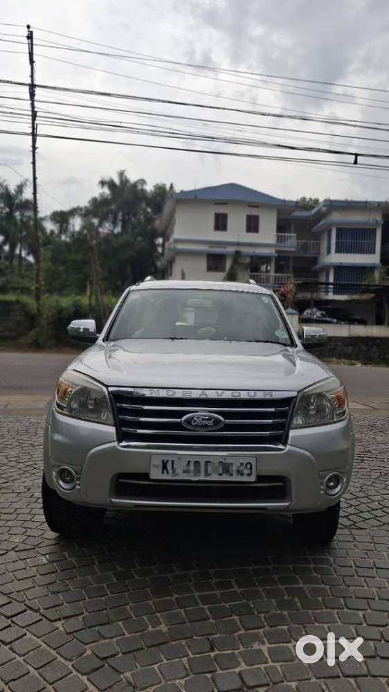 Ford Endeavour 3.2 Titanium At 4x4, 2010, Diesel