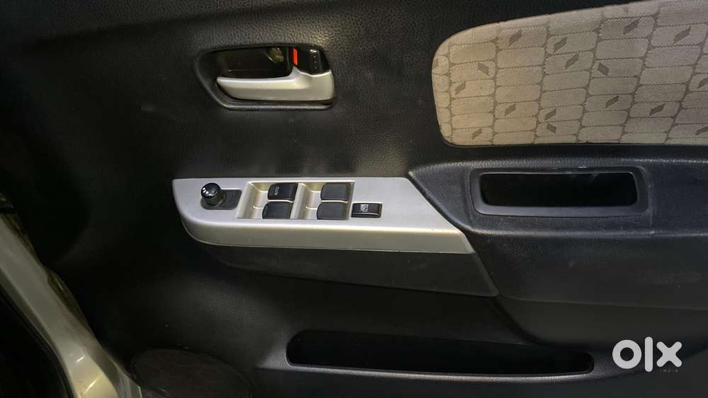 Maruti Suzuki Wagon R 1.0 2015-2019 Vxi Amt, 2015, Petrol