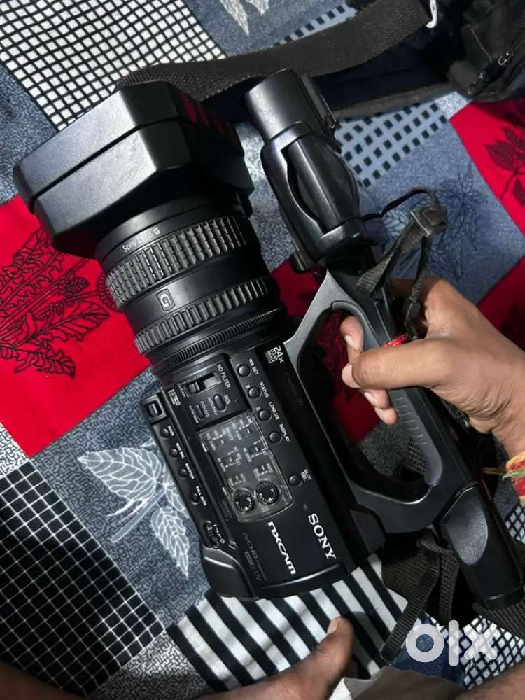 Sony NX100 video camera Cameras Lenses 1824989700 - Main Image