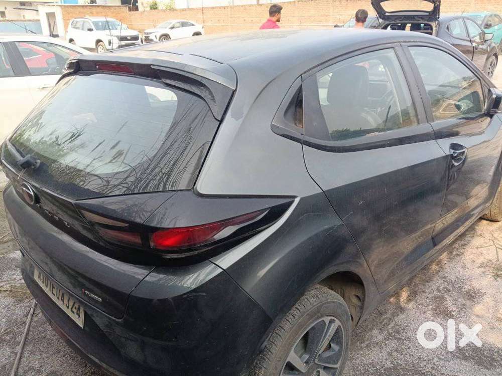Tata Altroz 1.2 Xz Plus Petrol, 2021, Petrol