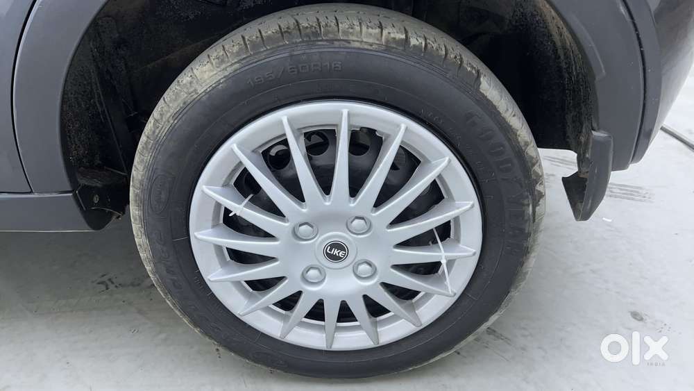 Tata Nexon 1.5 Revotorq Xm, 2018, Diesel