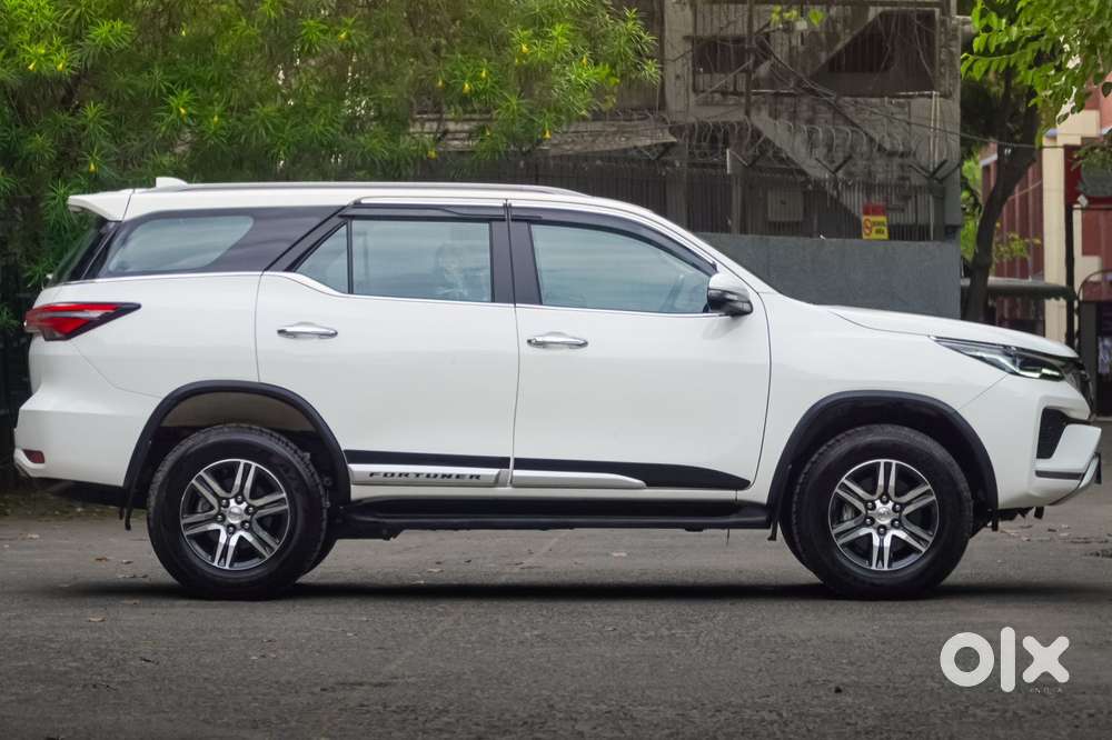 Toyota Fortuner 4x2 At 2.7 Petrol, 2025, Petrol