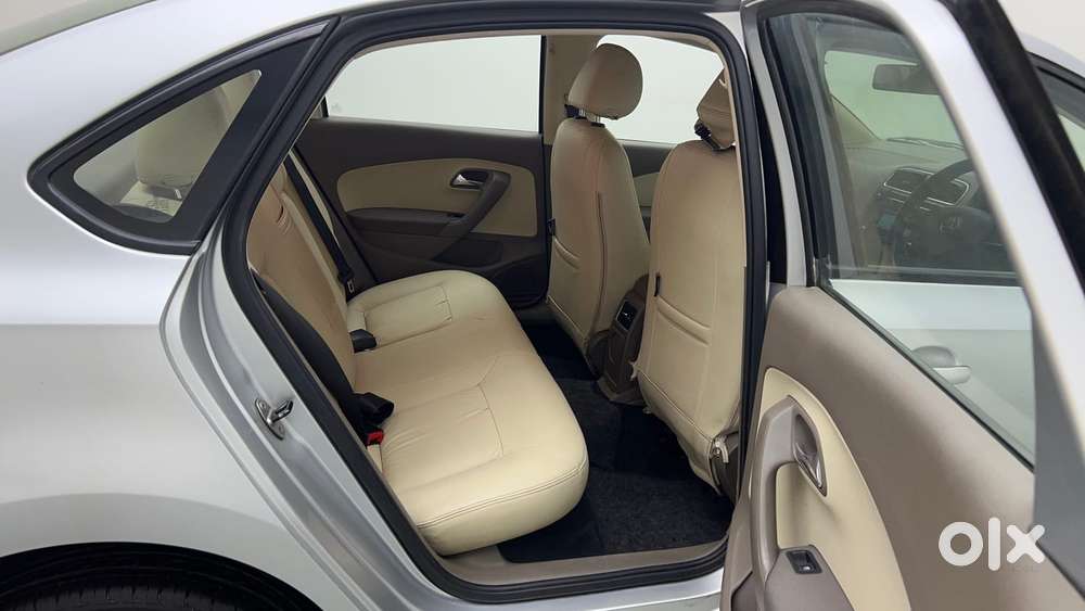 Skoda Rapid 1.6 Mpi At Style, 2016, Petrol