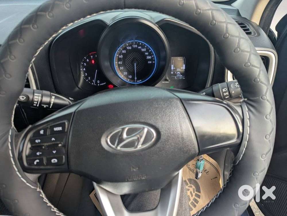 Hyundai Venue S Turbo, 2021, Petrol