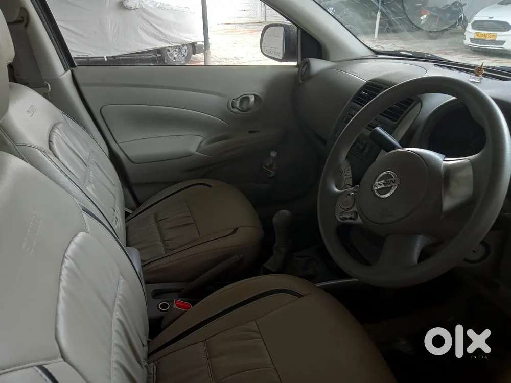Nissan Sunny 2012 Model