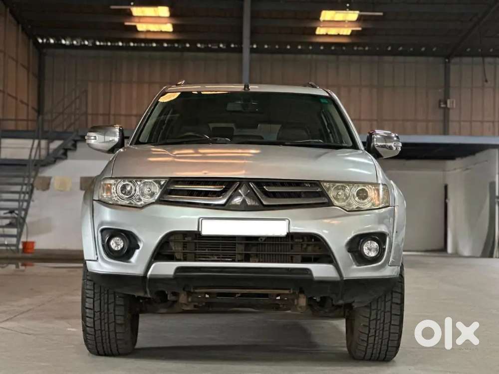 Mitsubishi Pajero Sport 2016 Diesel 100000 Km Driven