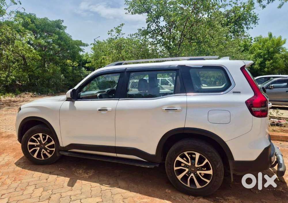 Mahindra Scorpio-n 2.2 Z8 L Diesel At 7 Str, 2023, Diesel