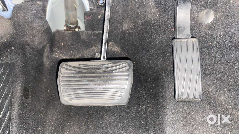 Mahindra Xuv700 2.0 Ax 7 Petrol Mt Str, 2021, Petrol