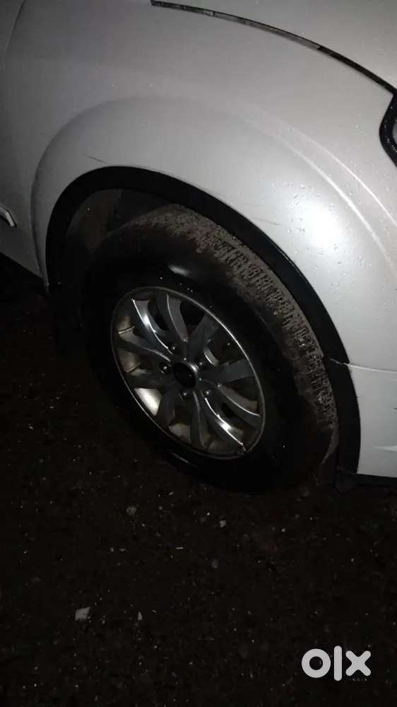 Mahindra Xuv500 2016 Diesel 64000 Km Driven