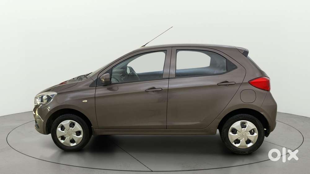 Tata Tiago 1.2 Revotron Xta, 2018, Petrol