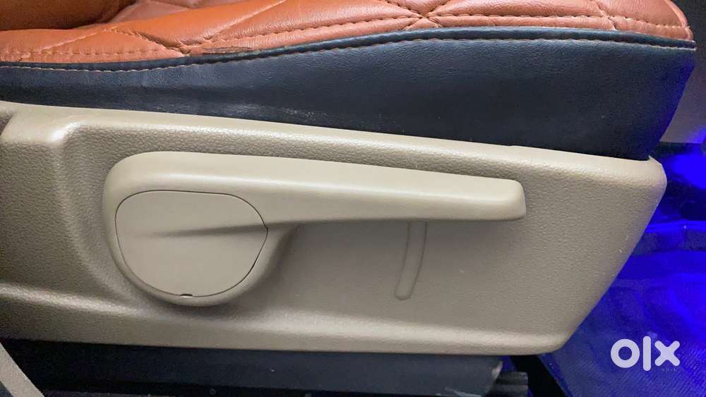 Mahindra Tuv 300 T8 Amt, 2016, Diesel