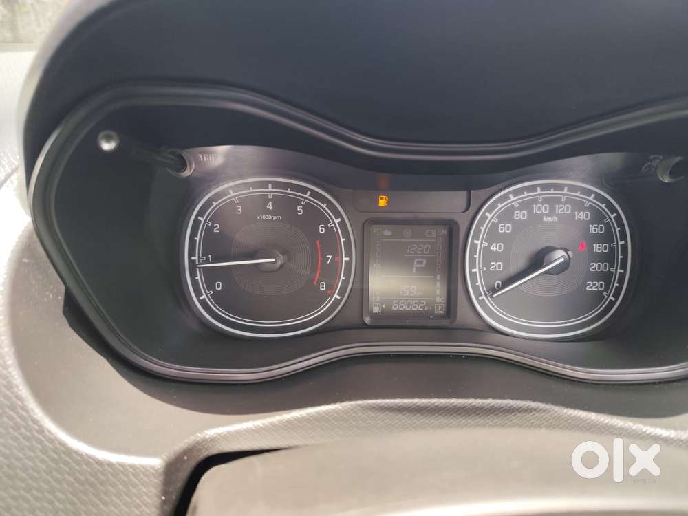 Maruti Suzuki Vitara Brezza 1.5 Vxi At, 2021, Petrol