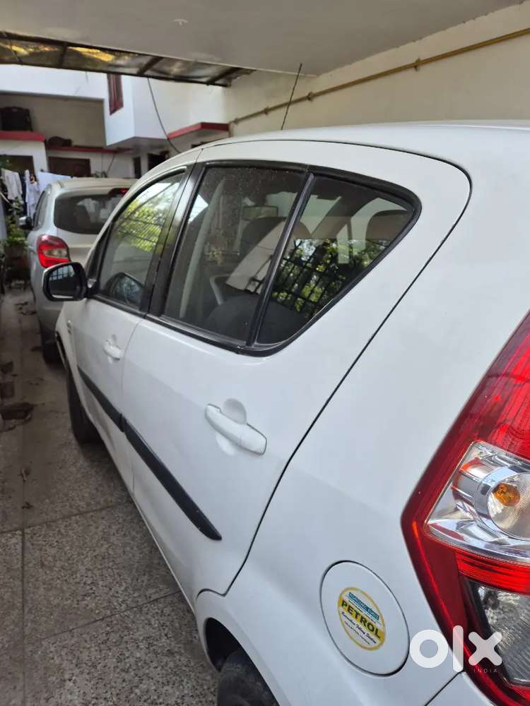 White-colour Ritz In Extremely Good Condition