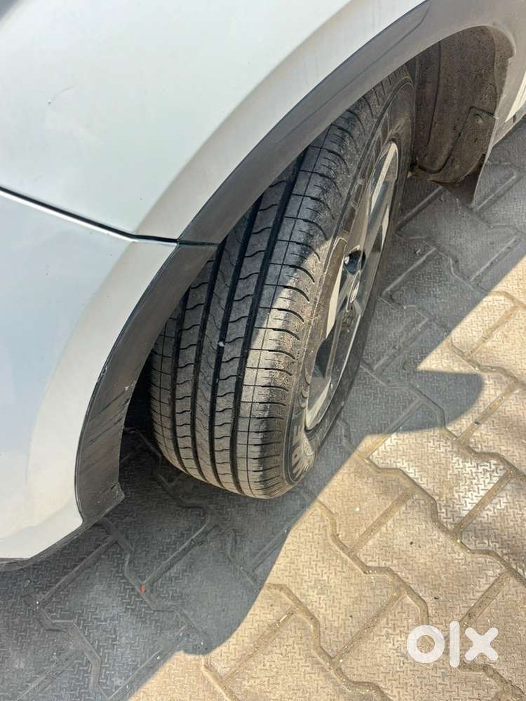 Hyundai Venue Petrol 2019 Top Modal Ex O