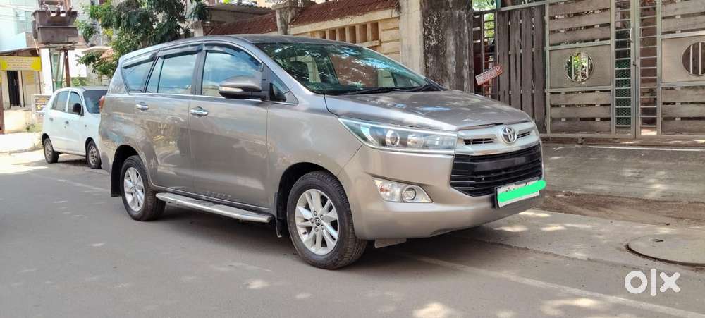 Toyota Innova Crysta 2.4 V 8 Str, 2017, Diesel