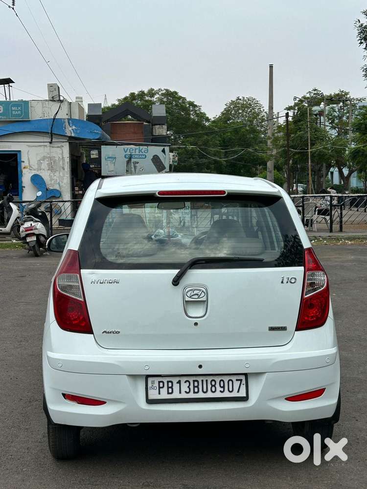 Hyundai I10 Sportz At, 2012, Petrol