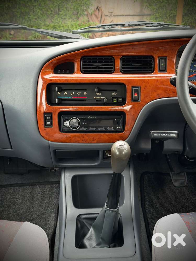 Toyota Qualis Rs, 2004, Petrol