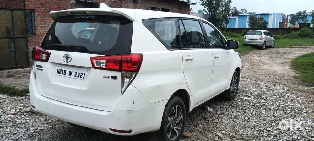 Toyota Innova Crysta 2.4 G Mt, 2022, Diesel