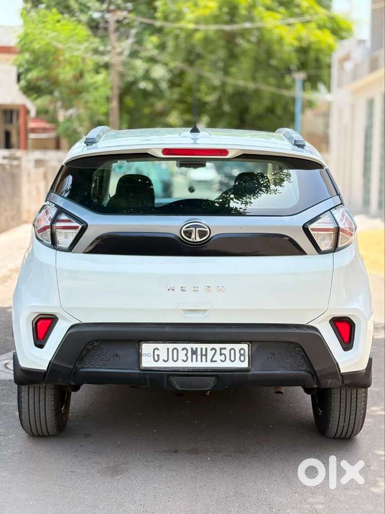 Tata Nexon 1.5 Revotorq Xm (s), 2022, Diesel