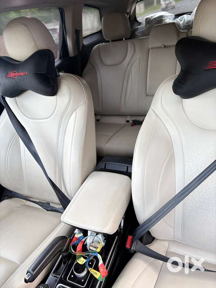 Mahindra Xuv700 2022 Petrol Manual