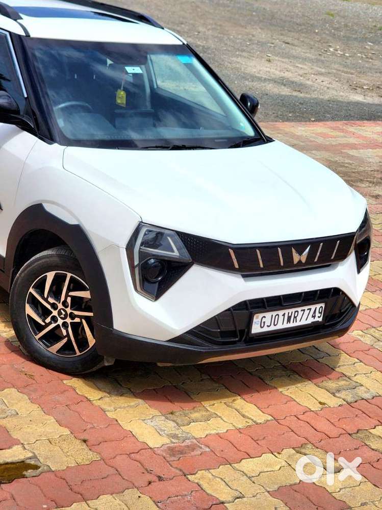 Mahindra Xuv 3xo Ax5 1.5 Diesel Autoshift Plus, 2024, Diesel