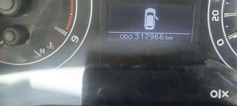 Toyota Innova Crysta 2017 Diesel Well Maintained