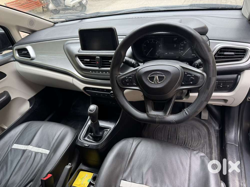 Tata Altroz 1.2 Xt, 2023, Petrol