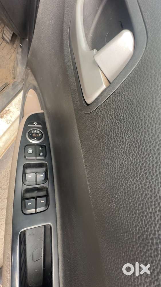 Hyundai Grand I10 Sportz- Cng + Petrol