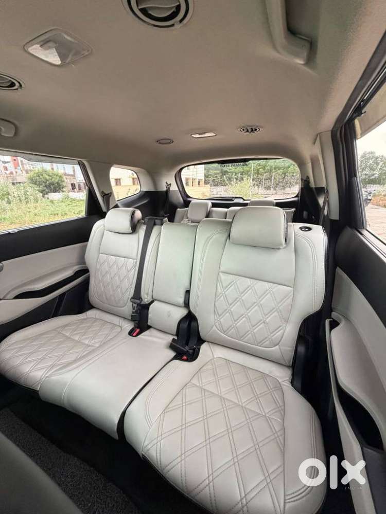 Kia Carens, 2023, Petrol