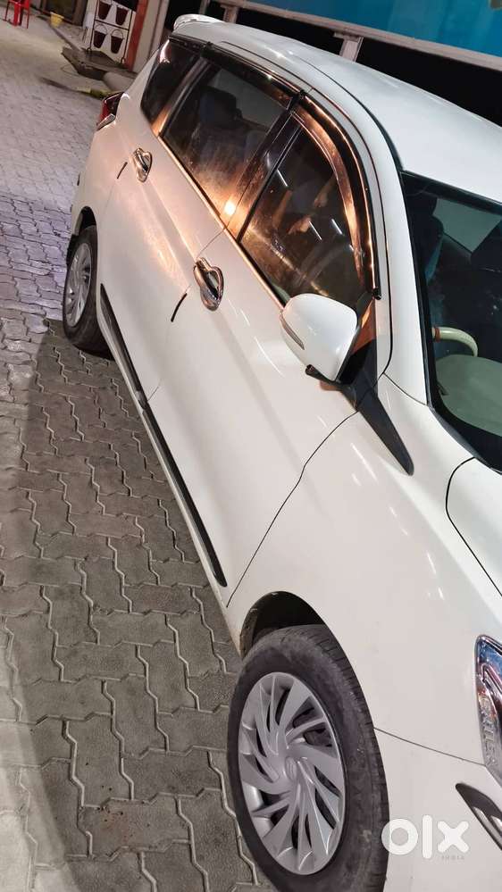 Ertiga Petrol & Cng