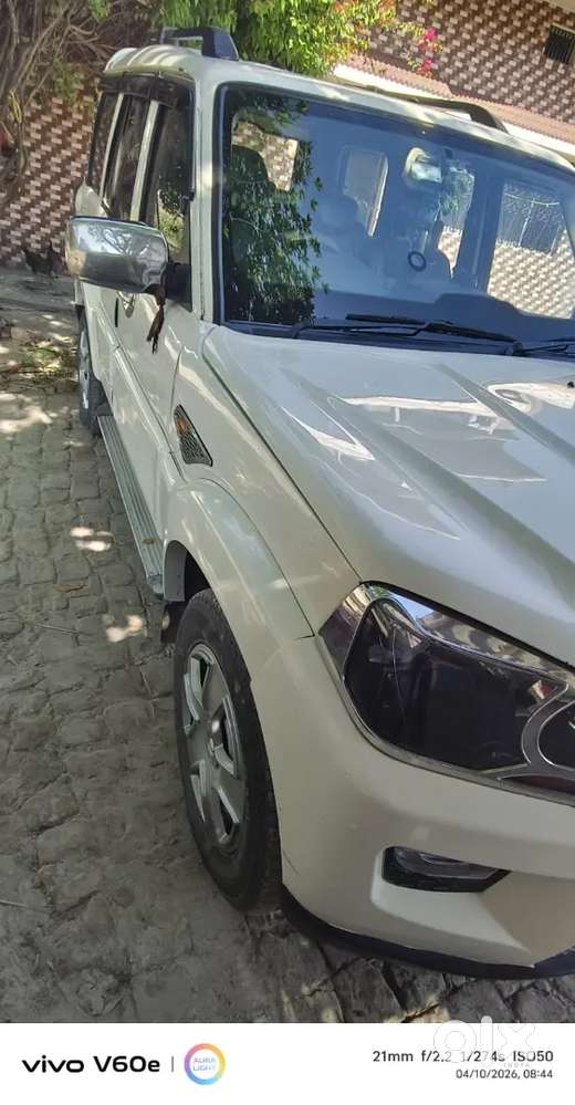 Mahindra Scorpio S4 Diesel 2017