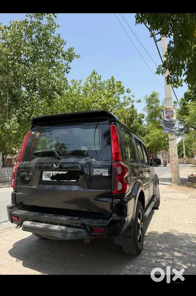 Mahindra Scorpio Classic 2025 Diesel Manual