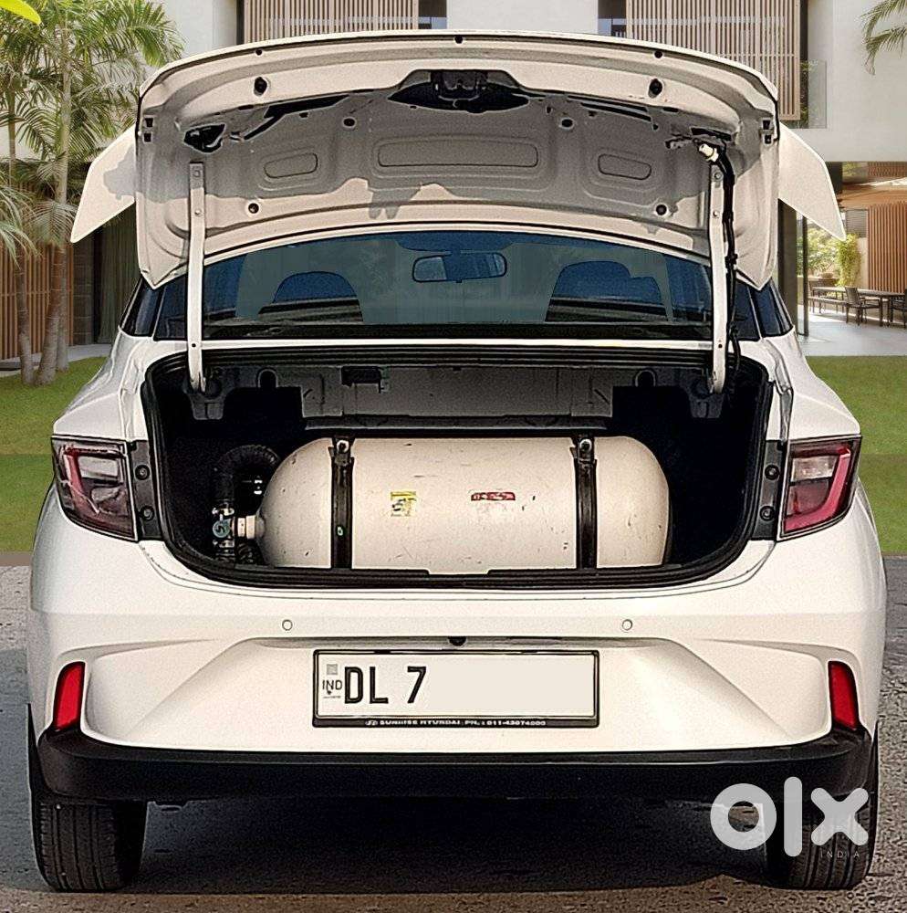 Hyundai Aura Sx 1.2 Cng, 2024