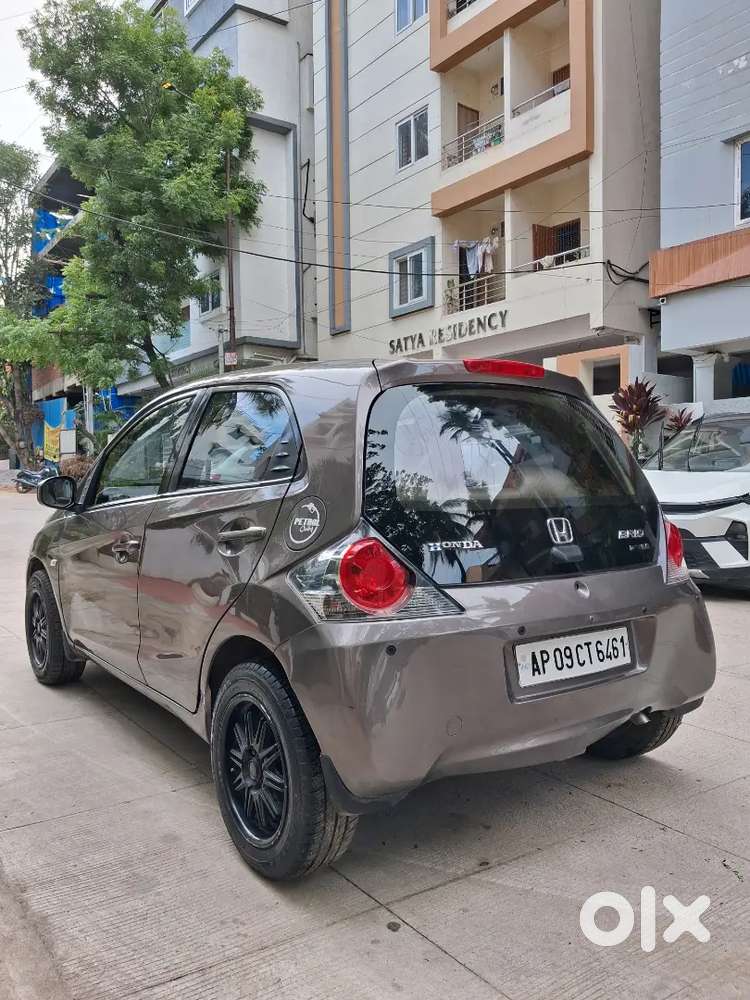 Honda Brio 2013 Petrol 76000 Km Driven