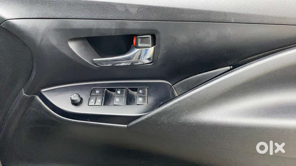 Toyota Innova Crysta 2.7 Gx Mt, 2016, Petrol