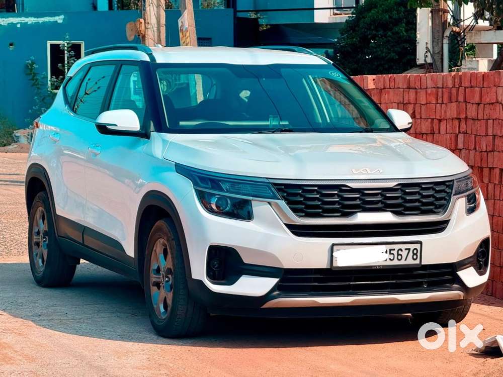 Kia Seltos 2022 Diesel White - Brand New Tyres, Well Maintained