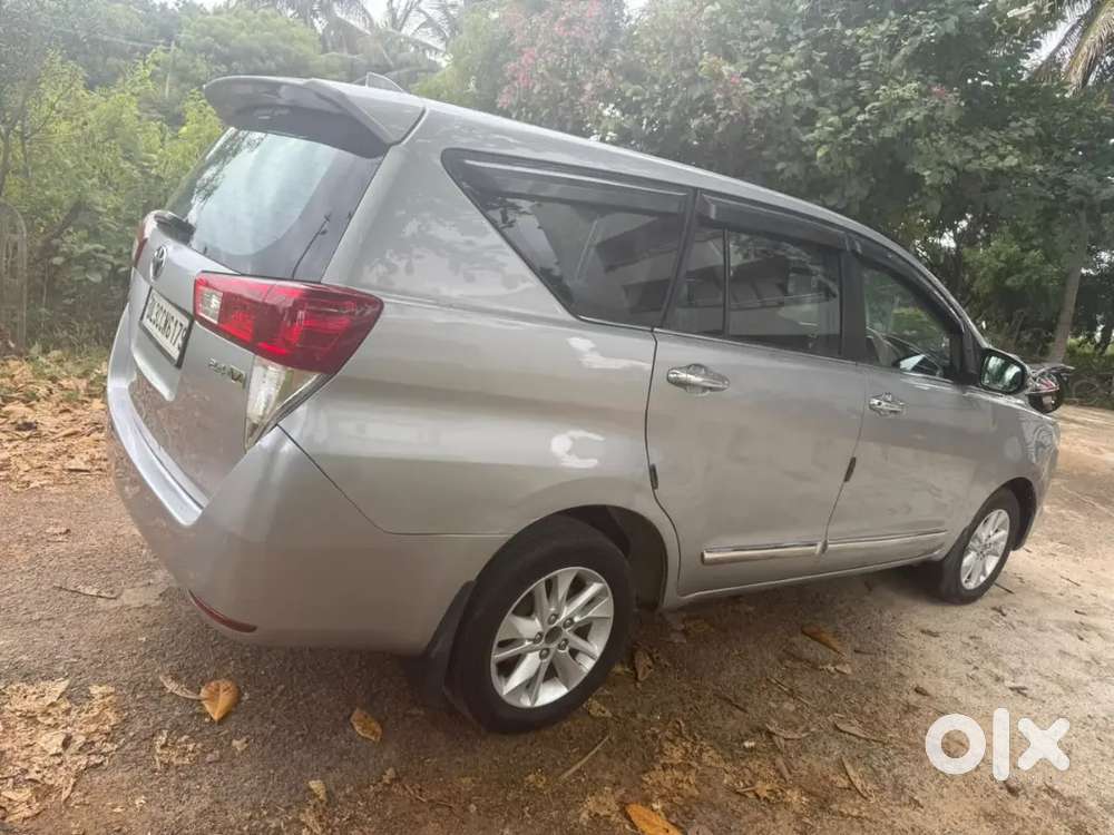Toyota Innova Crysta 2018
