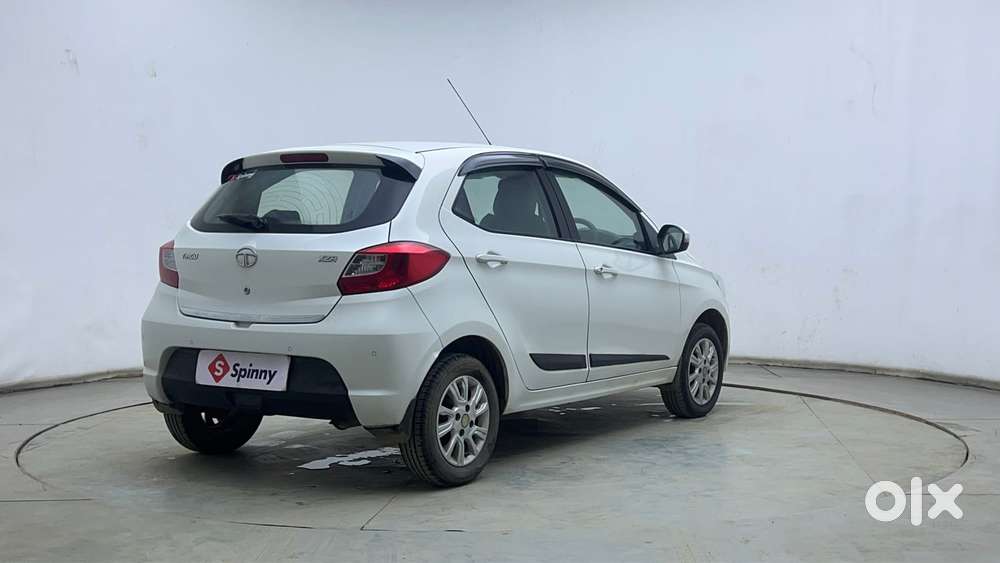 Tata Tiago Xza, 2018, Petrol