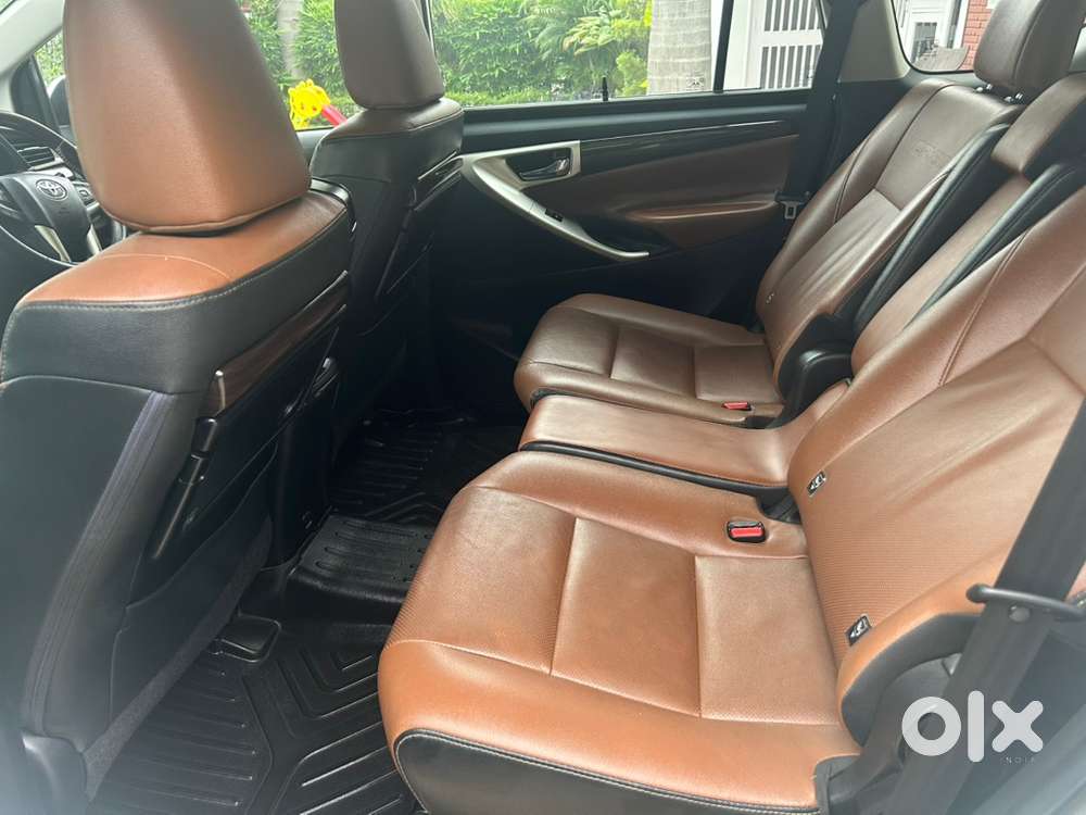 Toyota Innova Crysta Diesel 2022