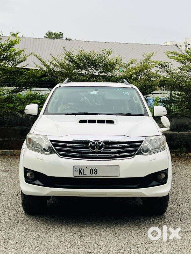 Toyota Fortuner 4x2 At, 2012, Diesel