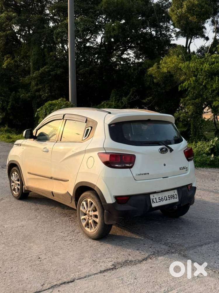 Mahindra Kuv 100 K8 5str, 2017, Petrol