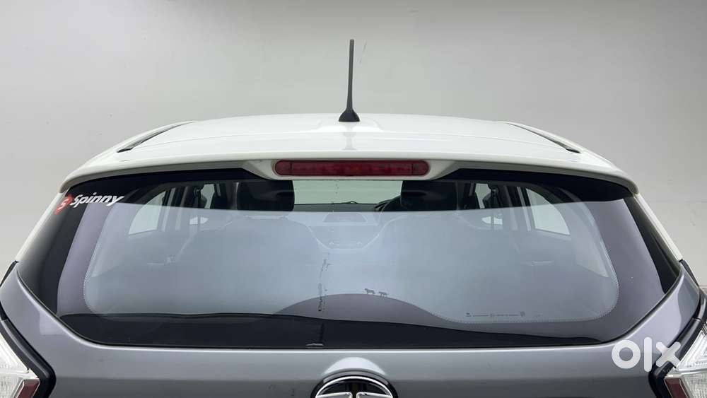 Tata Nexon 1.2 Revotron Xma, 2018, Petrol