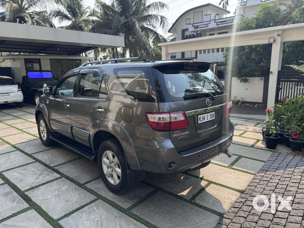 Toyota Fortuner, 2010, Diesel